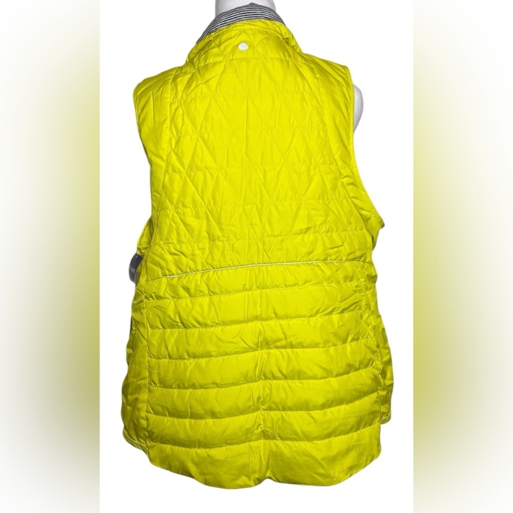 TANGERINE NWT Women's 2XL Yellow Active Quilted Puffer Vest 2 position zipper - Picture 2 of 10